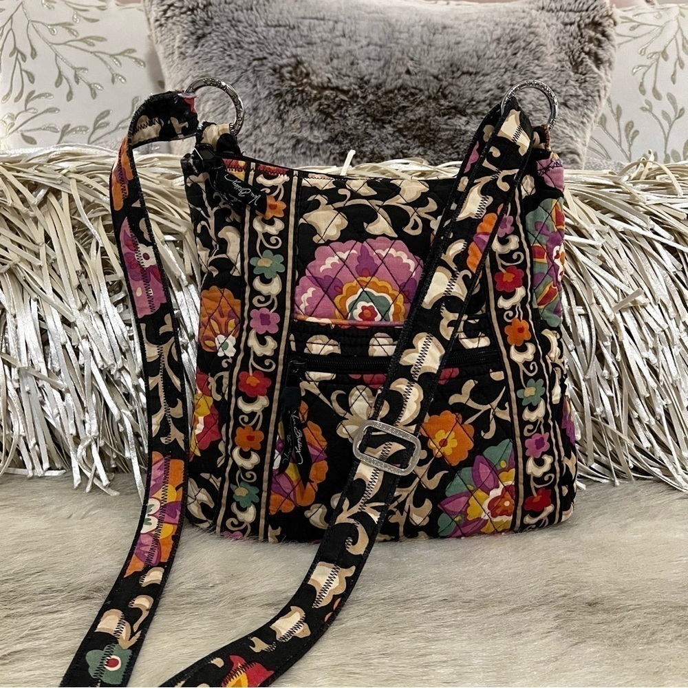 VERA BRADLEY Suzzie Zipper Hipster Crossbody Black Gold Purple 2011 REPAIRED
